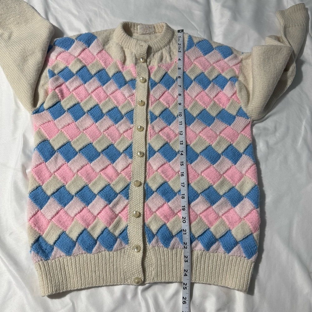 Hand Knit Diamond Basket Weave Cardigan Vintage Granny Chic Easter Cottagecore - Picture 6 of 7